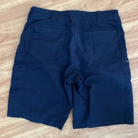 5.11 men’s short - Picture 2 of 3